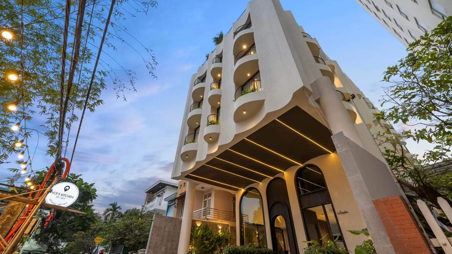 The Hem Hotel And Apartment 다낭
