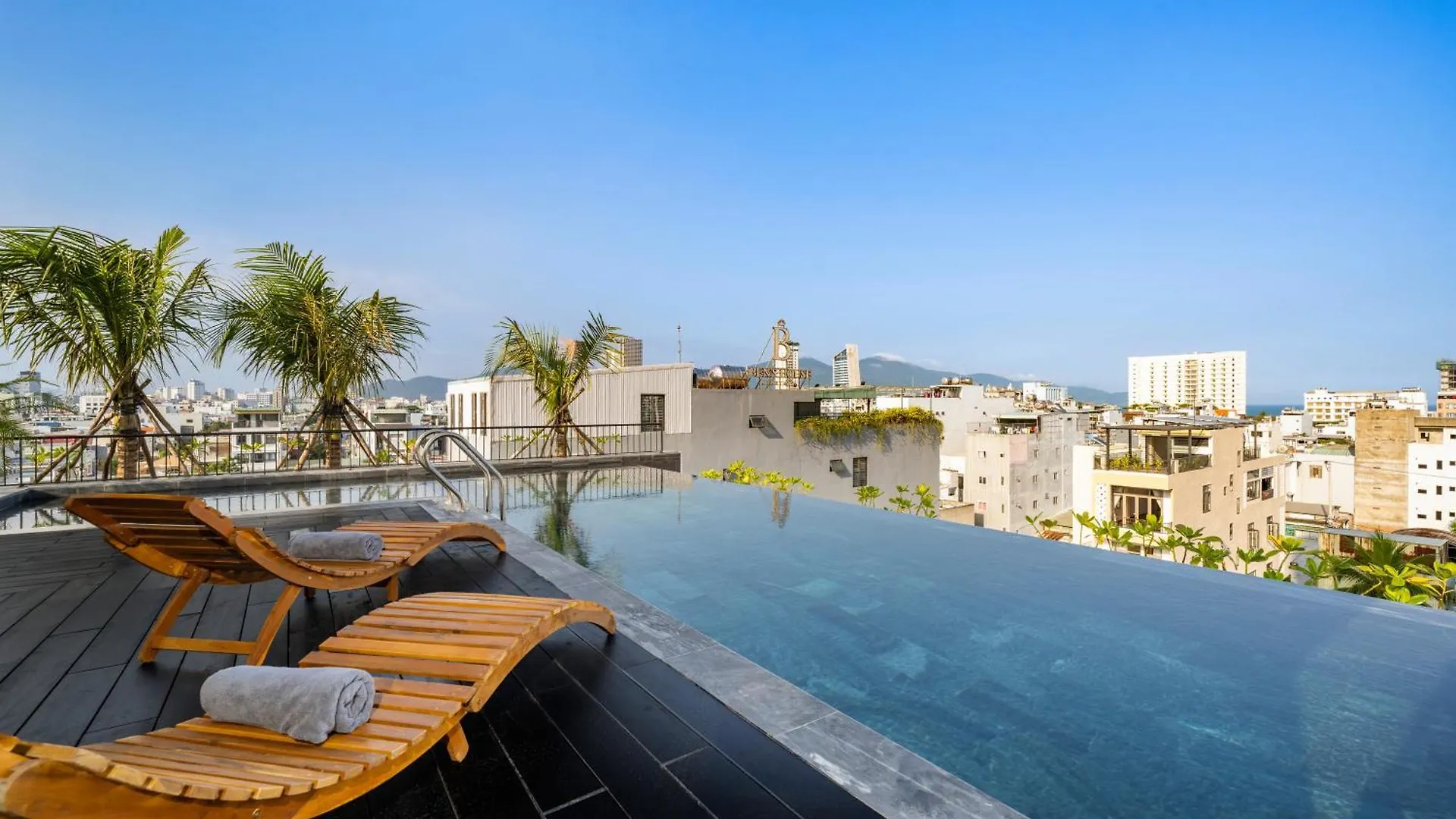The Hem Hotel And Apartment 다낭 베트남