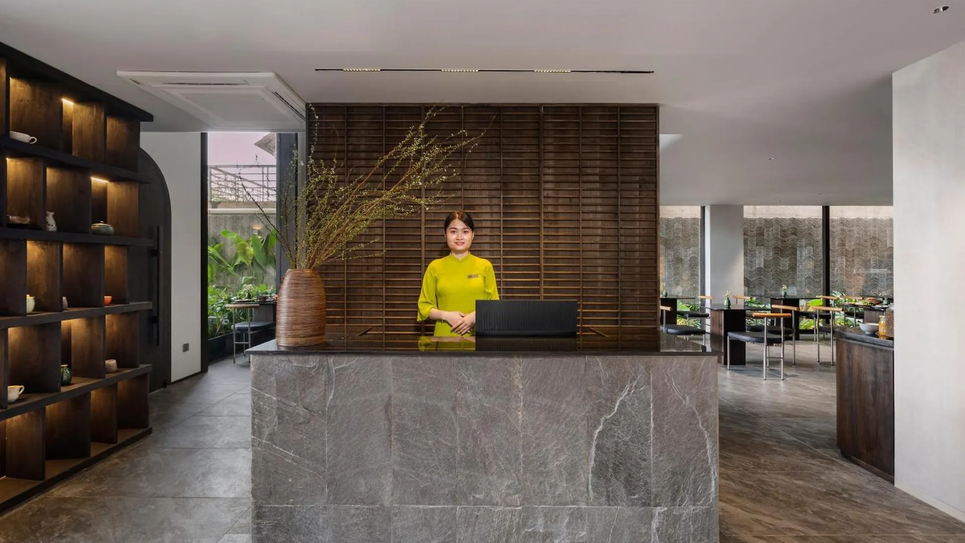 The Hem Hotel And Apartment 다낭 4*,  베트남