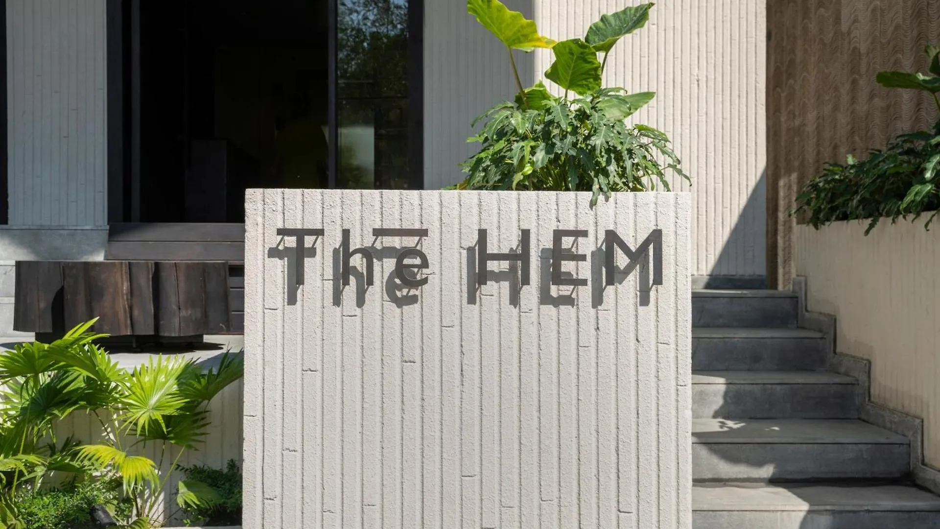 The Hem Hotel And Apartment 다낭